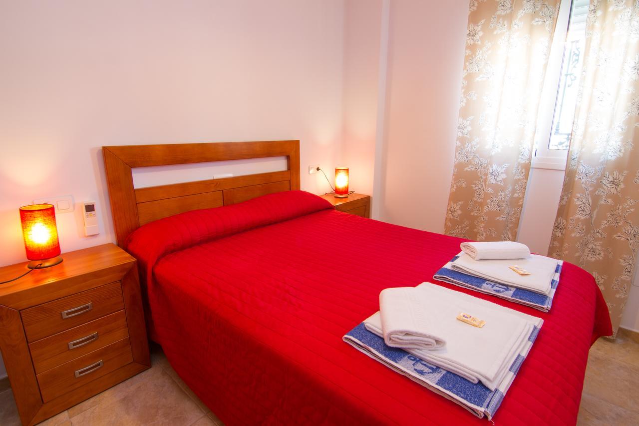 Apartamentos Manuel Martin Nerja Exterior photo